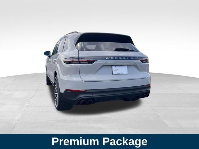 Used 2023 Porsche Cayenne AWD/4WD image 3