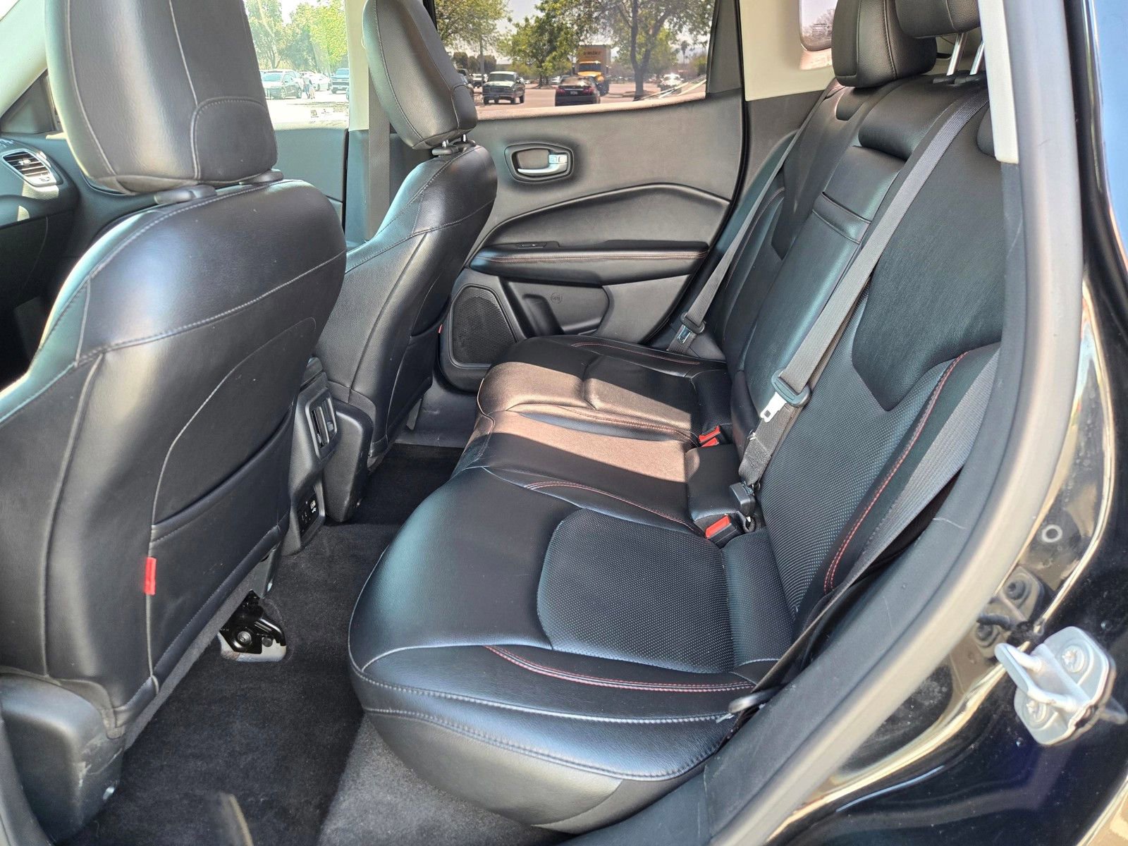 Used 2017 Jeep Compass Trailhawk w/ Leather Interior Group image 9