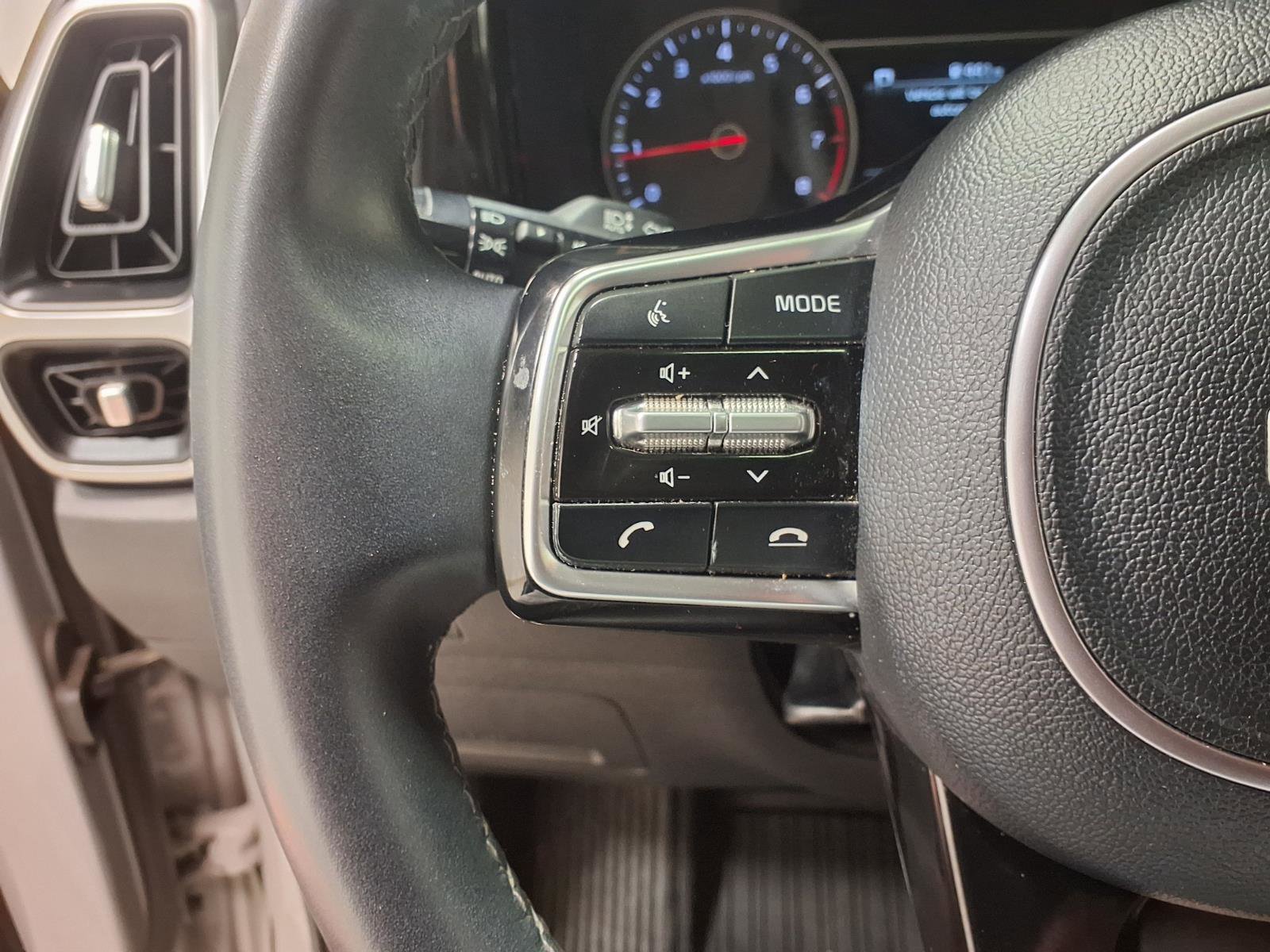 Used 2023 Kia Sorento X-Line EX image 21