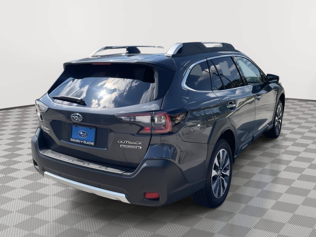 Certified 2025 Subaru Outback Touring XT AWD/4WD image 15