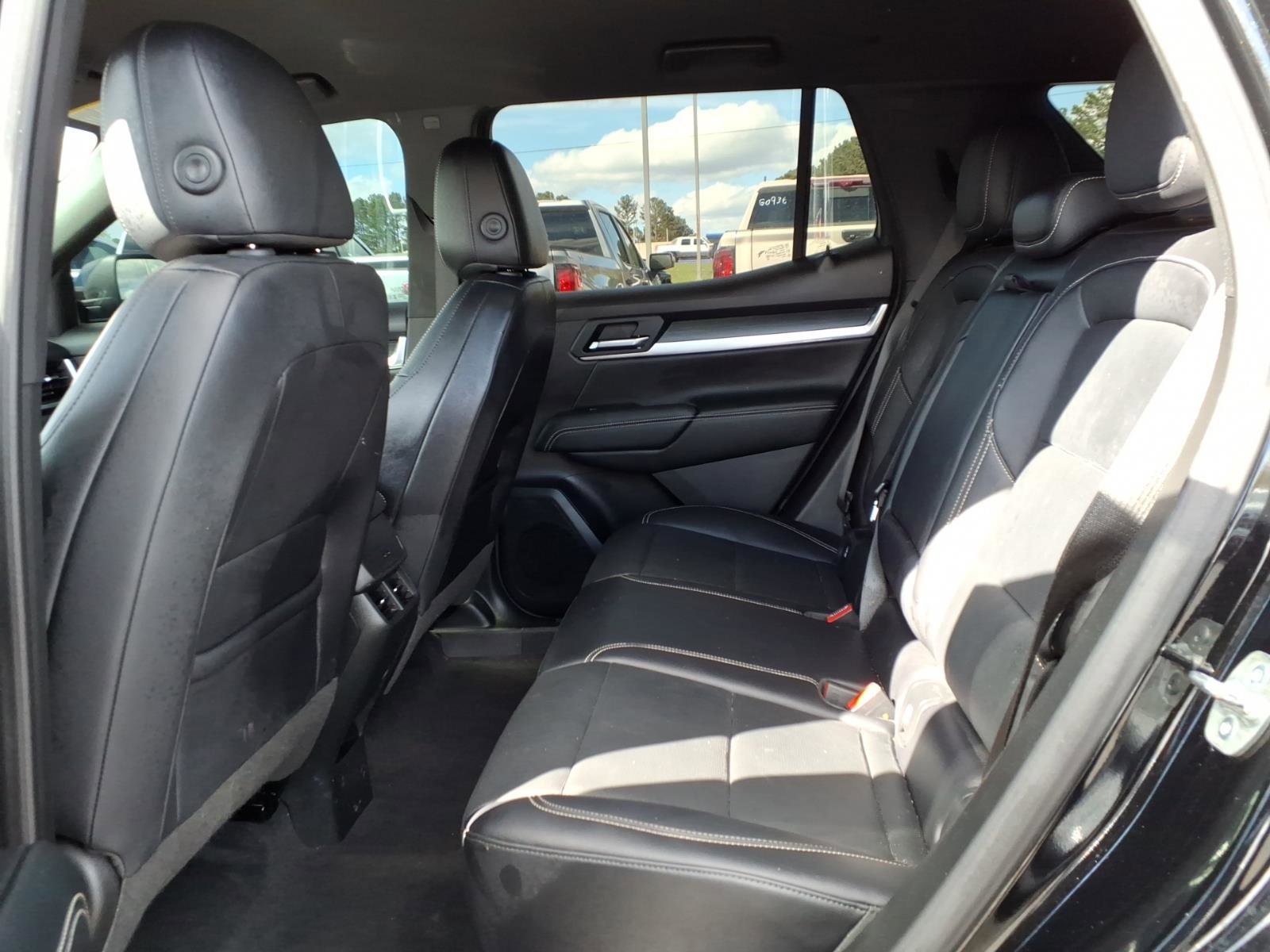 Certified 2025 GMC Terrain Elevation w/ Elevation Premium Package image 21