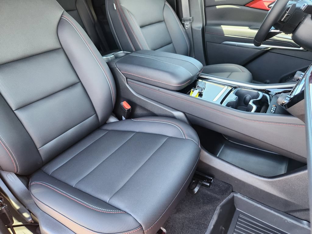 New 2026 Chevrolet Traverse Z71 w/ Driver Confidence Package AWD/4WD image 15