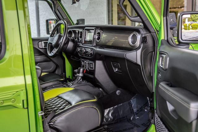 Used 2019 Jeep Wrangler Unlimited Sahara AWD/4WD image 39