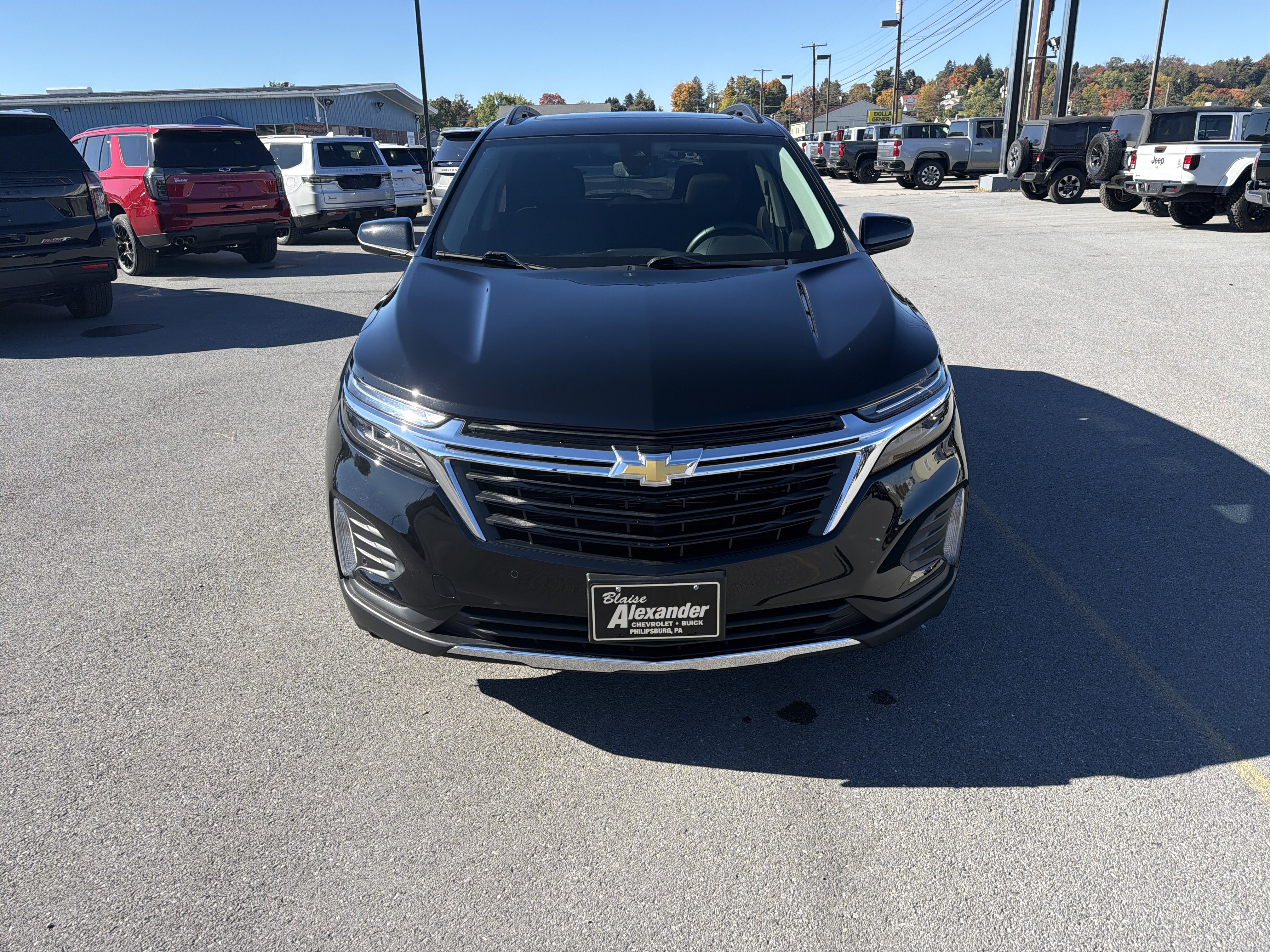 Used 2023 Chevrolet Equinox LT AWD/4WD image 10