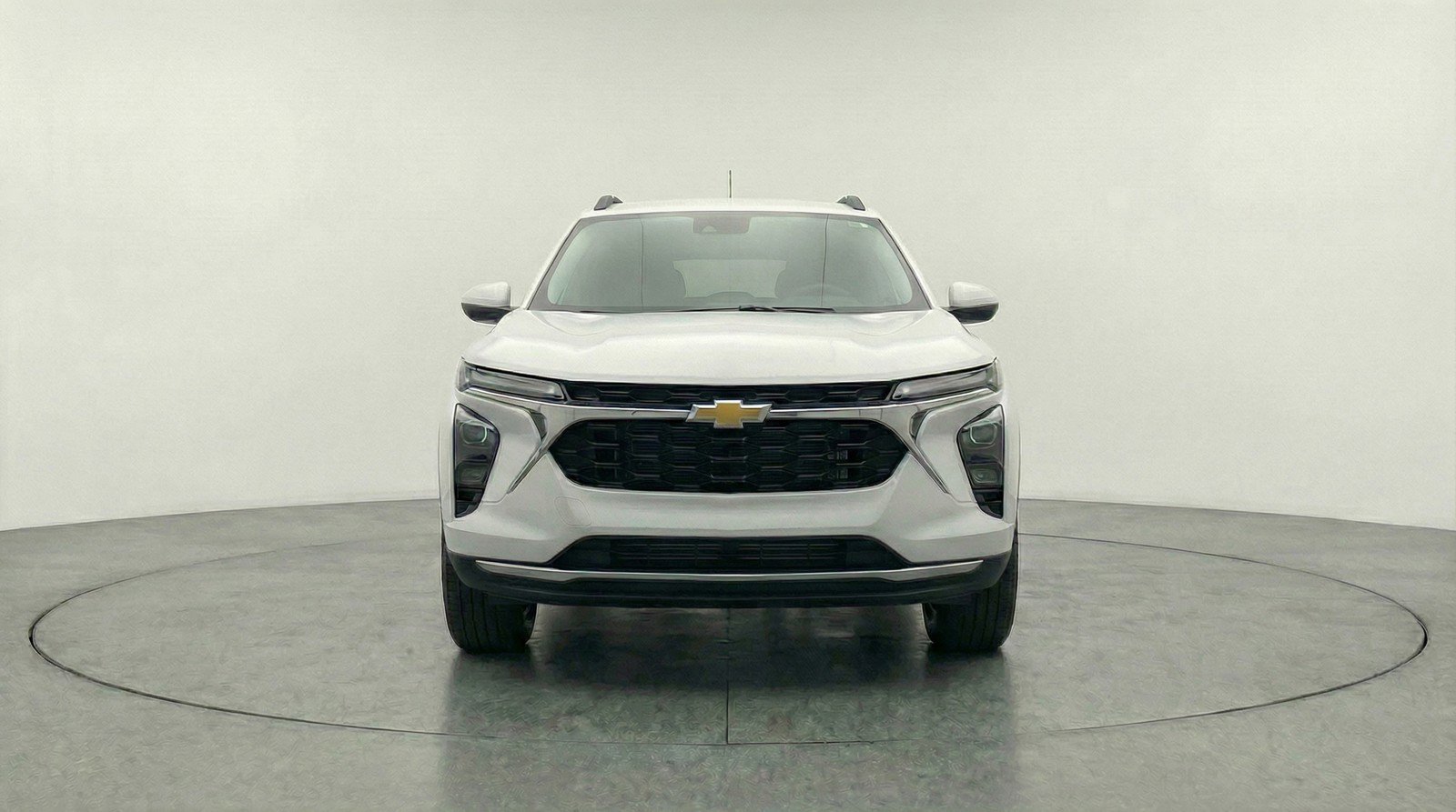 Used 2025 Chevrolet Trax LT image 1