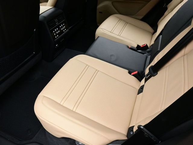 New 2026 Porsche Cayenne Coupe image 15