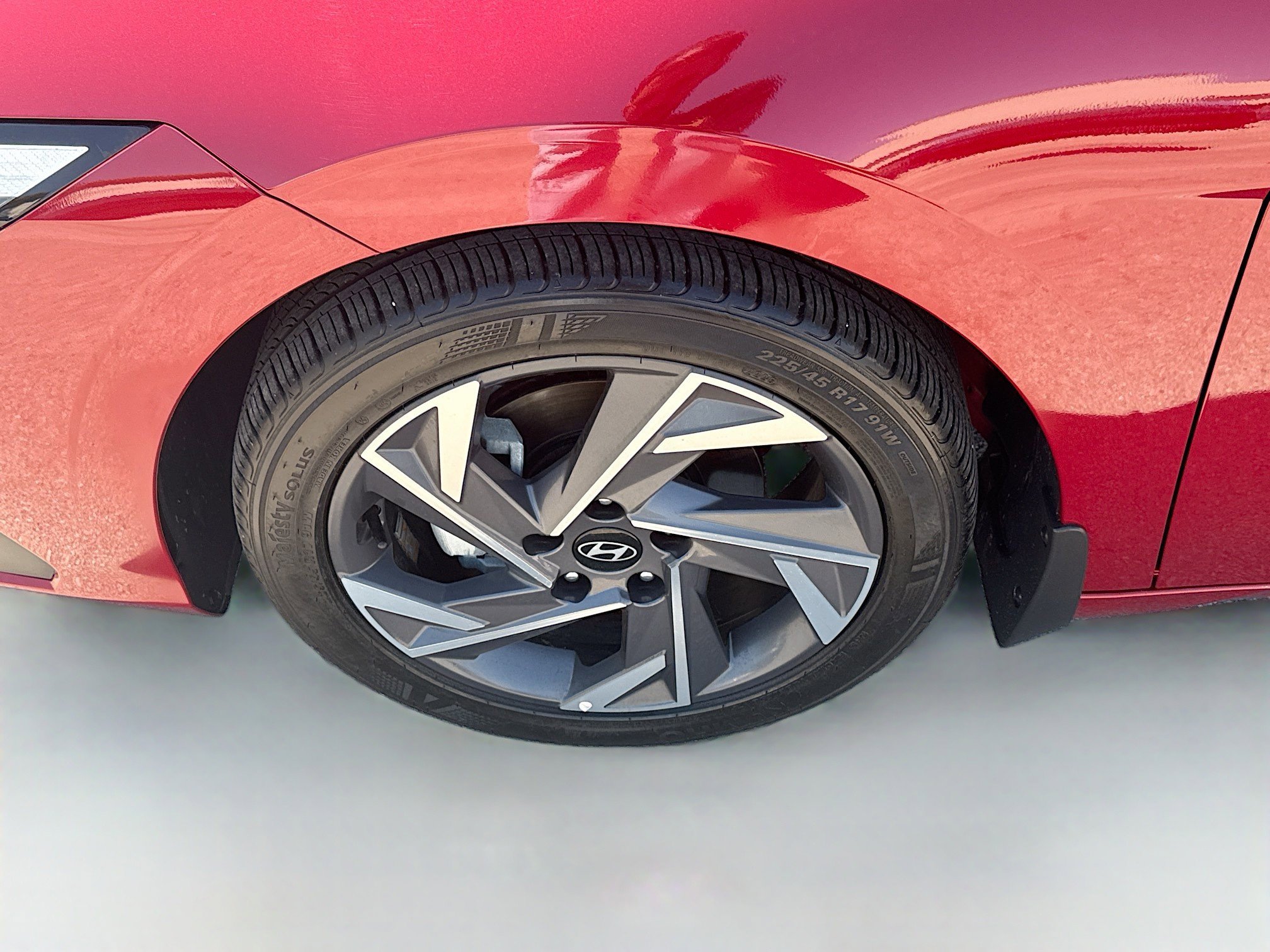 Used 2025 Hyundai Elantra Sport FWD image 33