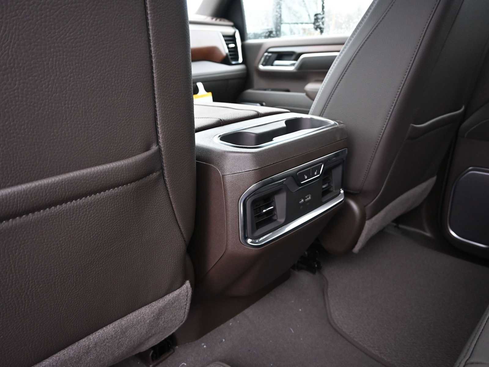 New 2026 GMC Sierra 3500 Denali w/ Denali Reserve Package image 20