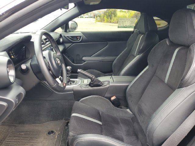 Used 2023 Toyota GR86 Premium w/ ALL Weather Mat Package (TMS) RWD image 8