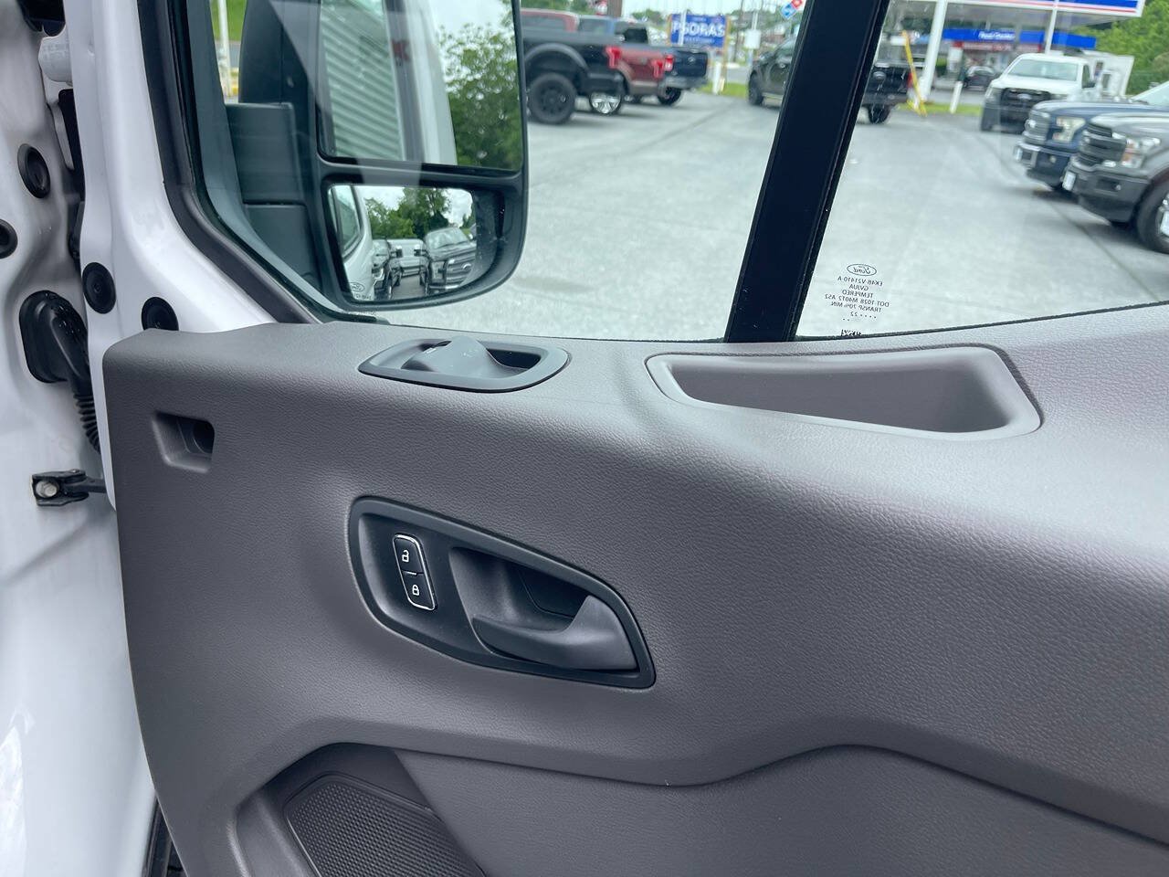 Used 2022 Ford Transit 150 Low Roof RWD image 23