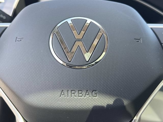 Used 2026 Volkswagen Jetta SE FWD image 36