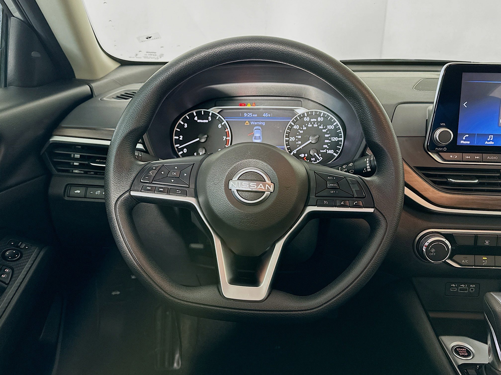 Used 2024 Nissan Altima 2.5 SV image 17