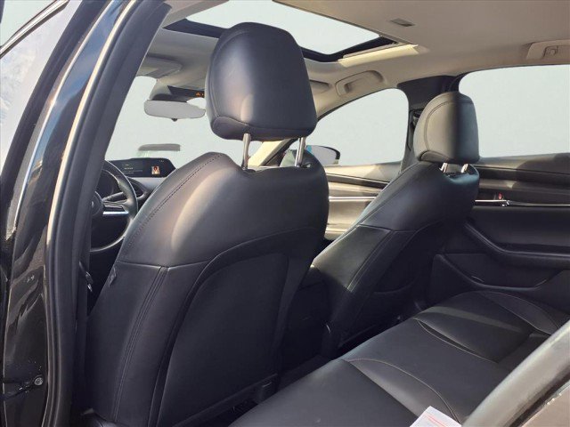 Used 2023 MAZDA MAZDA3 s image 8