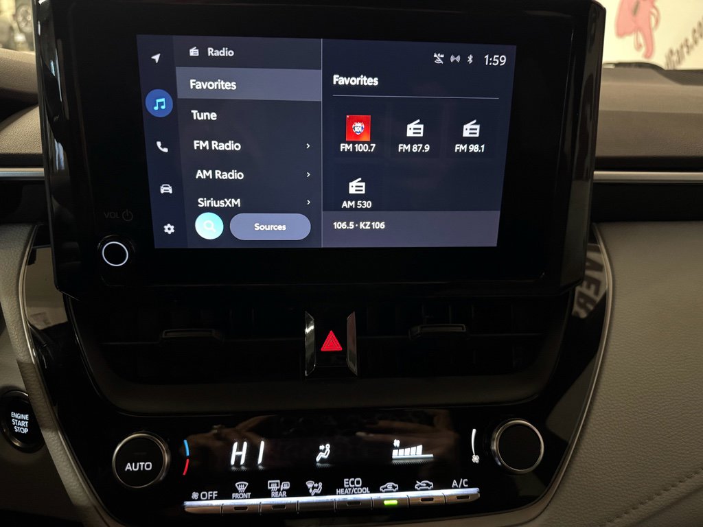 Used 2023 Toyota Corolla SE image 25