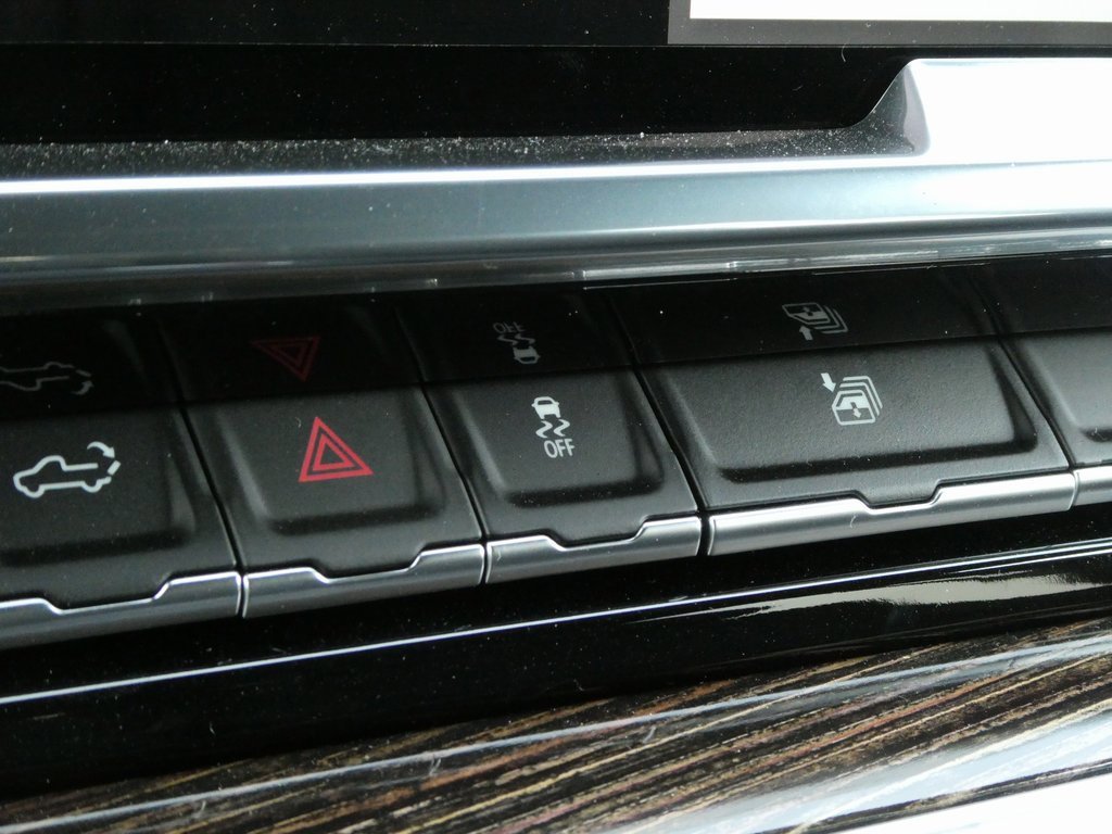 New 2025 GMC Sierra 2500 SLE w/ SLE Value Package; image 20