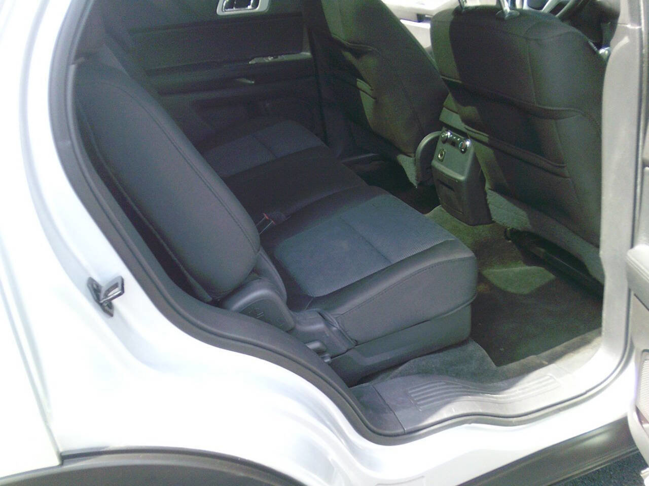 Used 2012 Ford Explorer XLT image 16