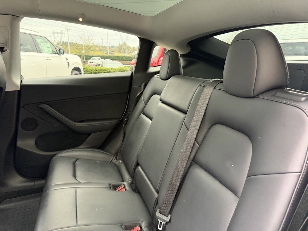 Used 2022 Tesla Model Y Performance image 31