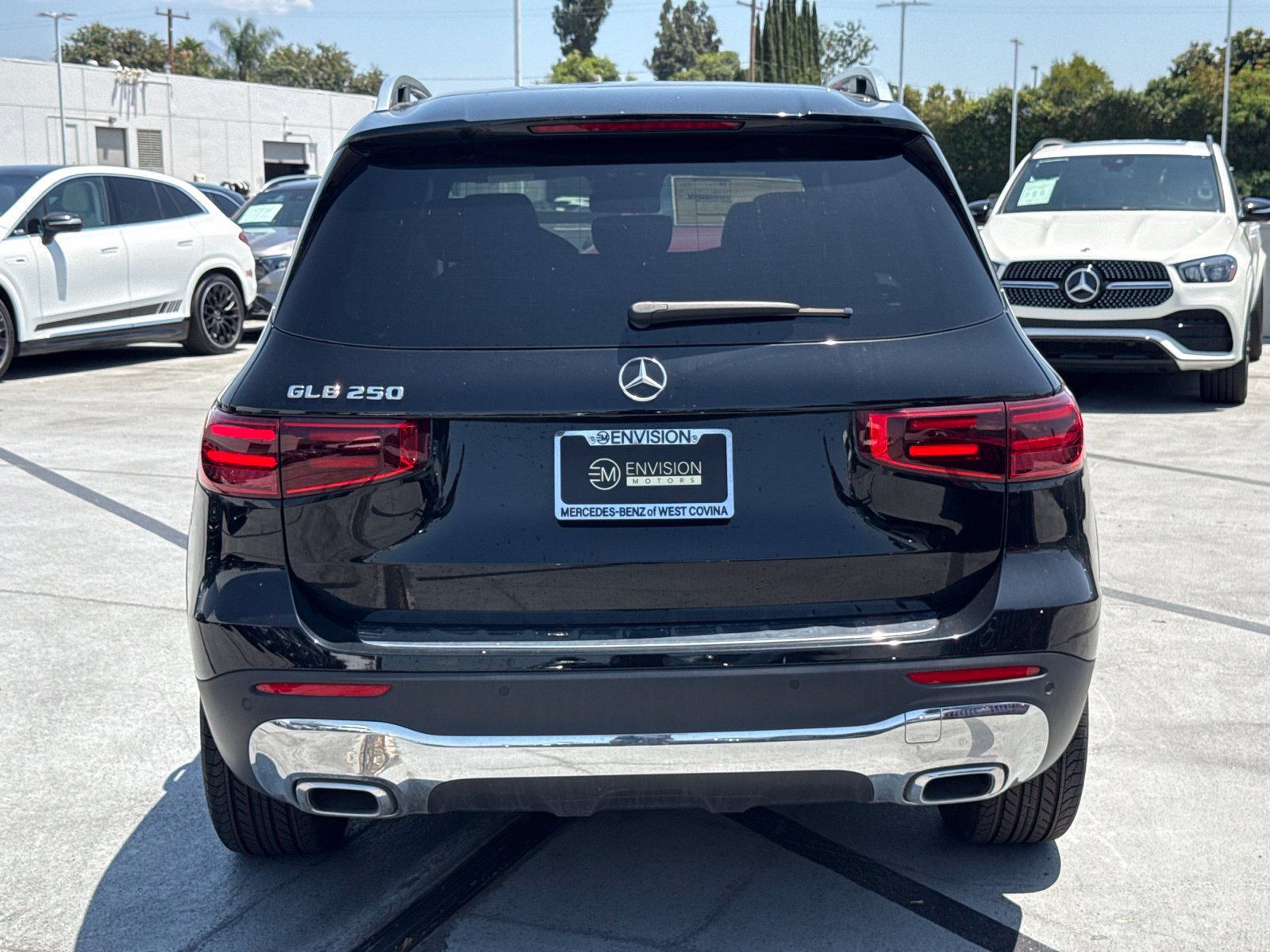 Used 2025 Mercedes-Benz GLB 250 image 7