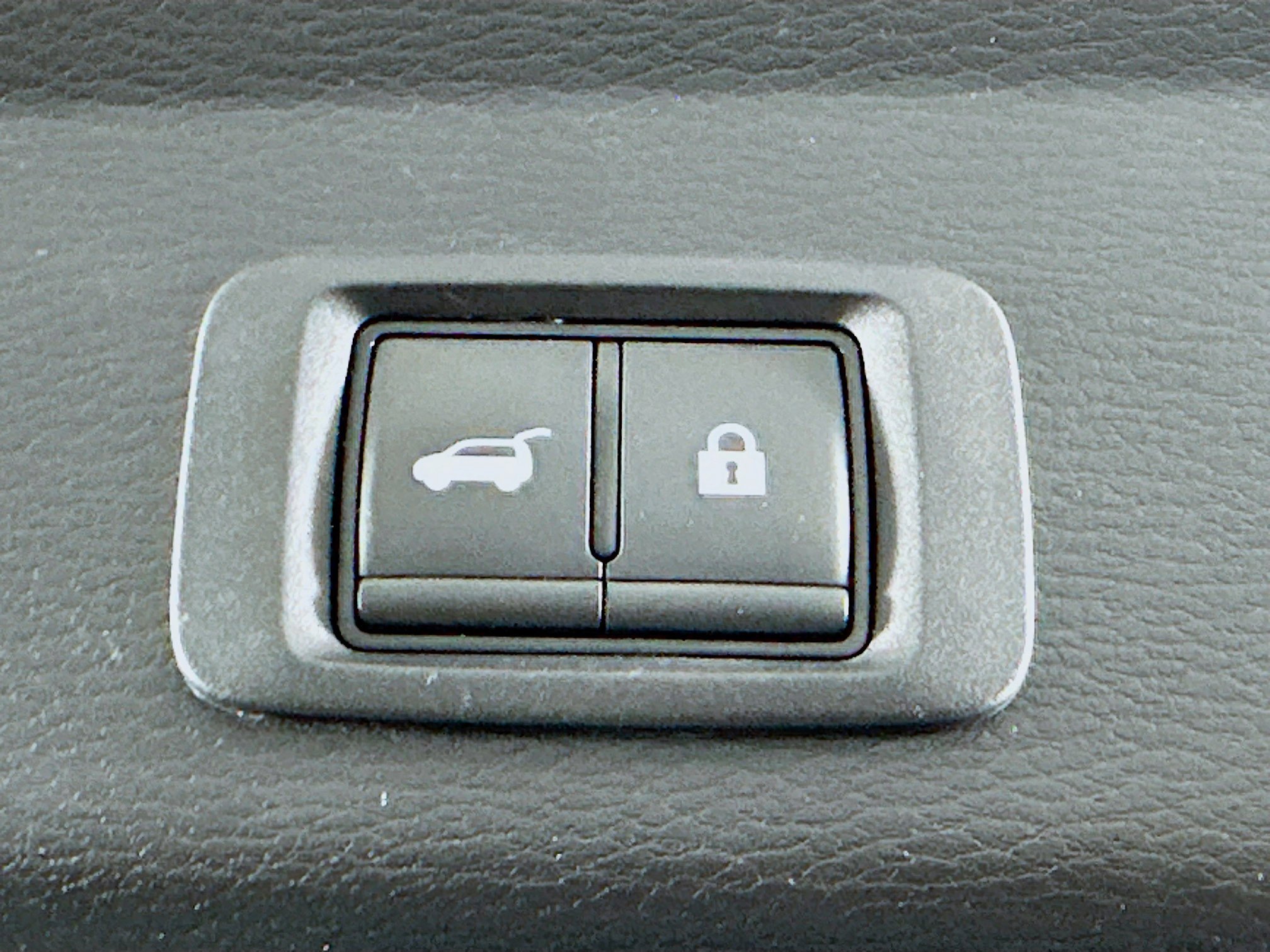 Used 2024 Mitsubishi Outlander SE image 31