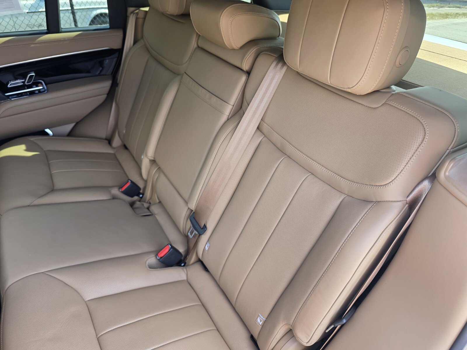 Certified 2023 Land Rover Range Rover SE image 14