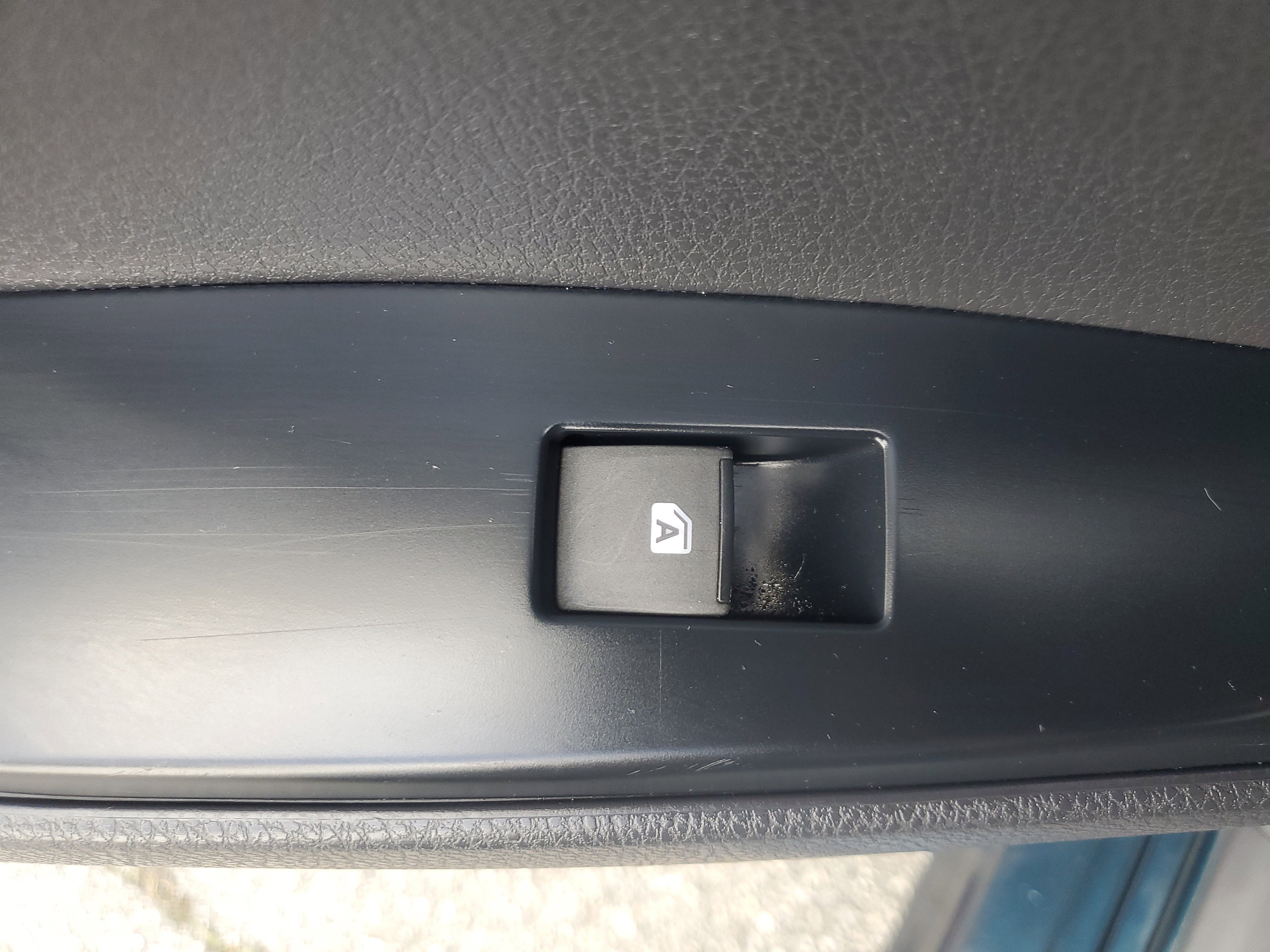 Used 2023 Volvo XC60 B6 Ultimate image 14