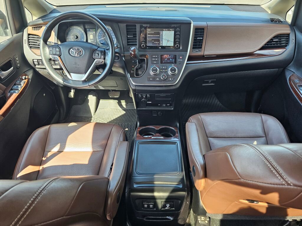 Used 2018 Toyota Sienna Limited AWD/4WD image 20
