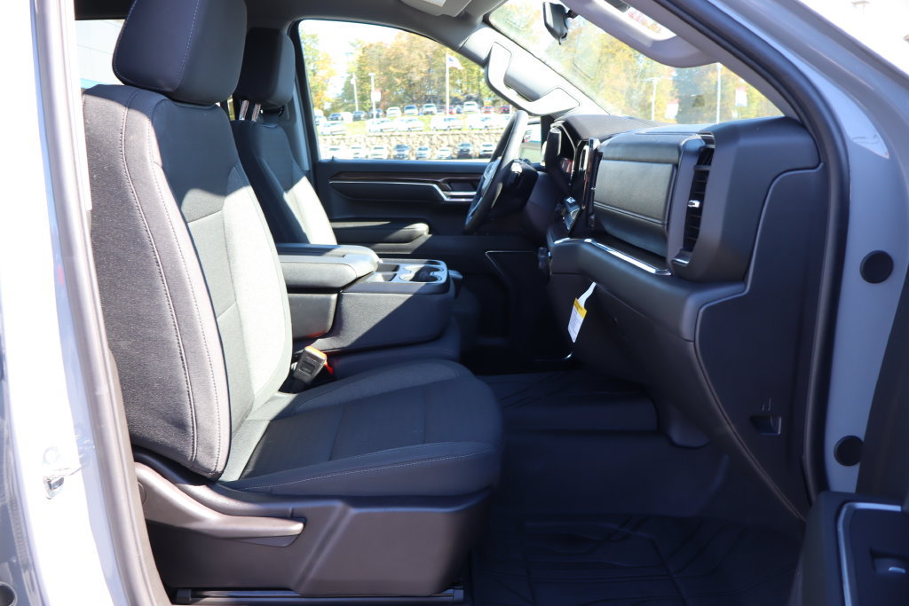Used 2024 Chevrolet Silverado 1500 RST w/ LPO, Liner Protection Package AWD/4WD image 16