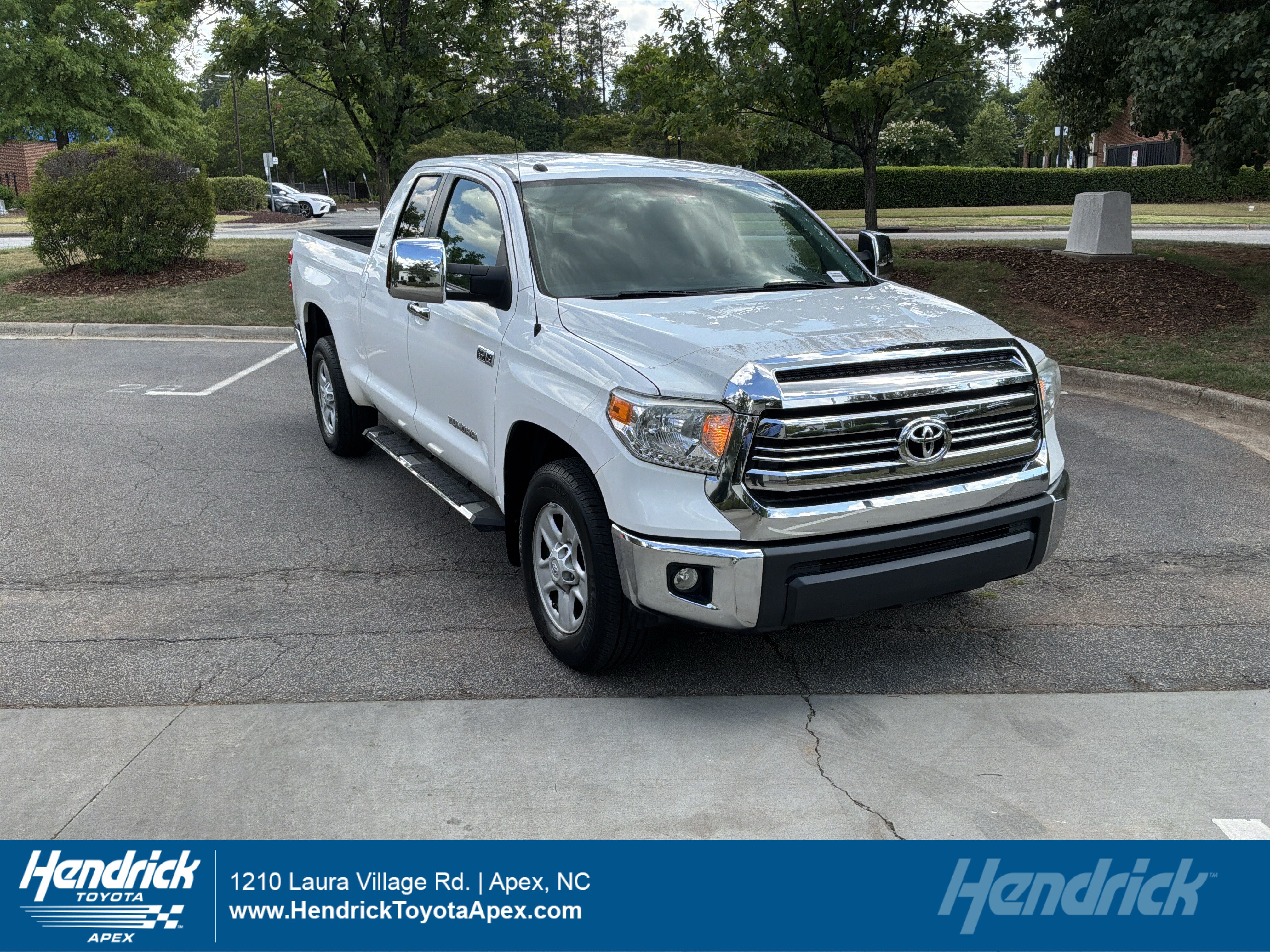 Used 2016 Toyota Tundra SR5 w/ SR5 Upgrade Package RWD video 1