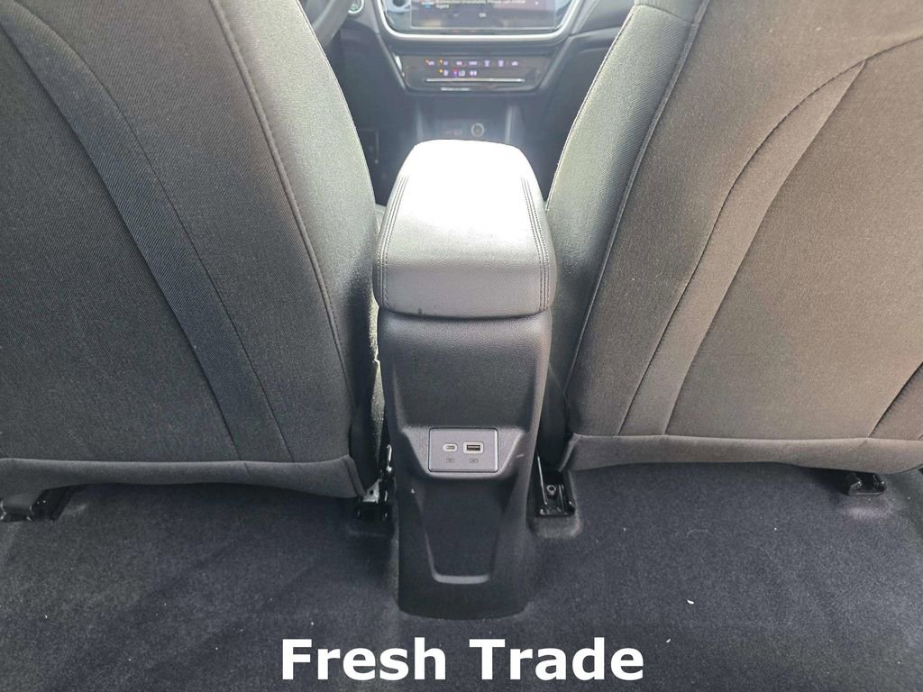 Used 2023 Chevrolet Bolt EUV LT w/ Driver Confidence Package image 9