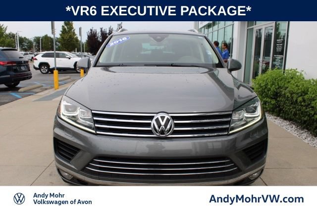 Used 2016 Volkswagen Touareg VR6 AWD/4WD image 2