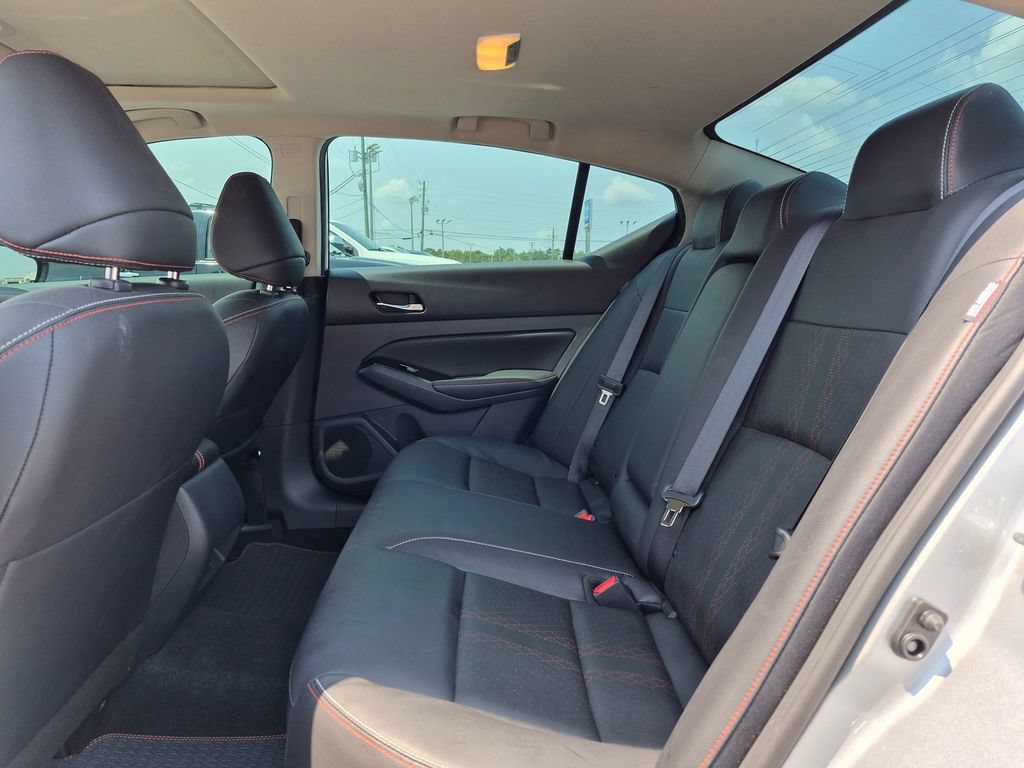 Used 2023 Nissan Altima 2.5 SR w/ SR Premium Package FWD image 27