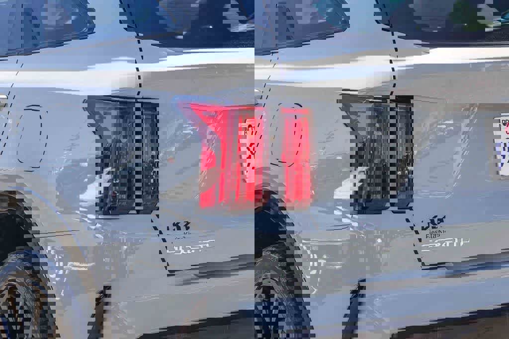 Certified 2023 Kia Sorento SX image 7