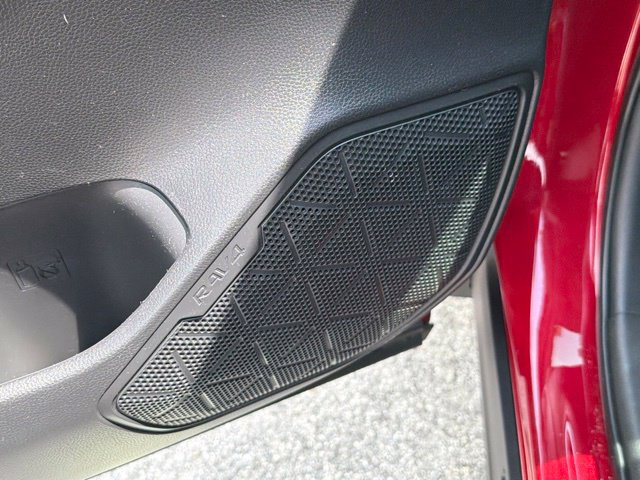 Used 2025 Toyota RAV4 XLE FWD image 22