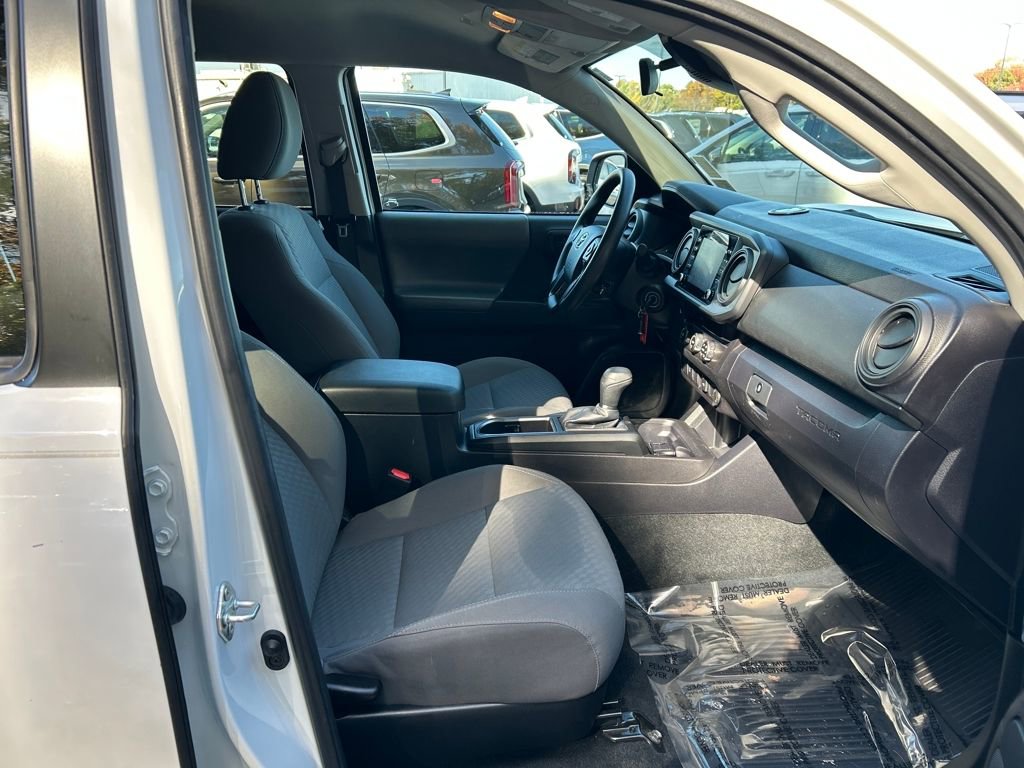 Used 2022 Toyota Tacoma SR image 27