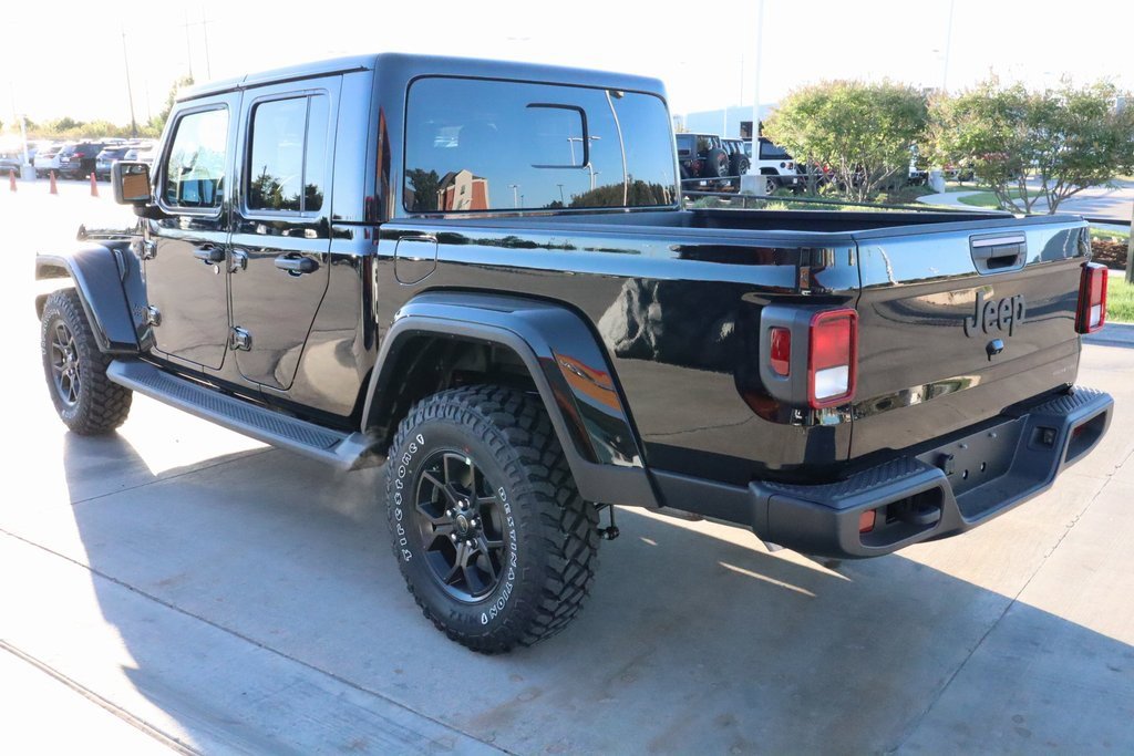 New 2025 Jeep Gladiator Sport image 22