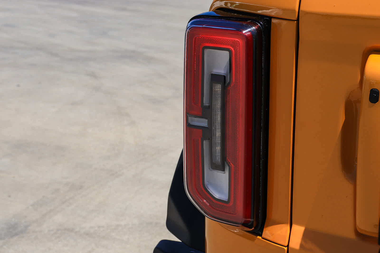 Used 2021 Ford Bronco First Edition AWD/4WD image 11