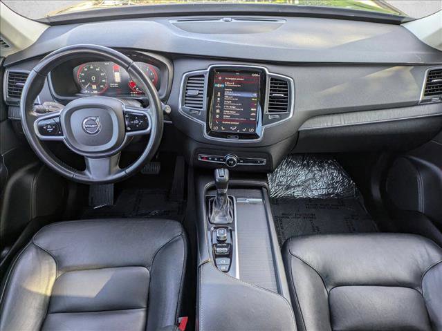 Used 2020 Volvo XC90 T5 Momentum image 17