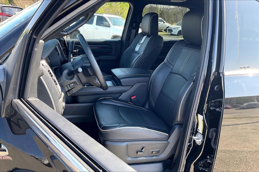 Used 2024 RAM 3500 Limited AWD/4WD image 25