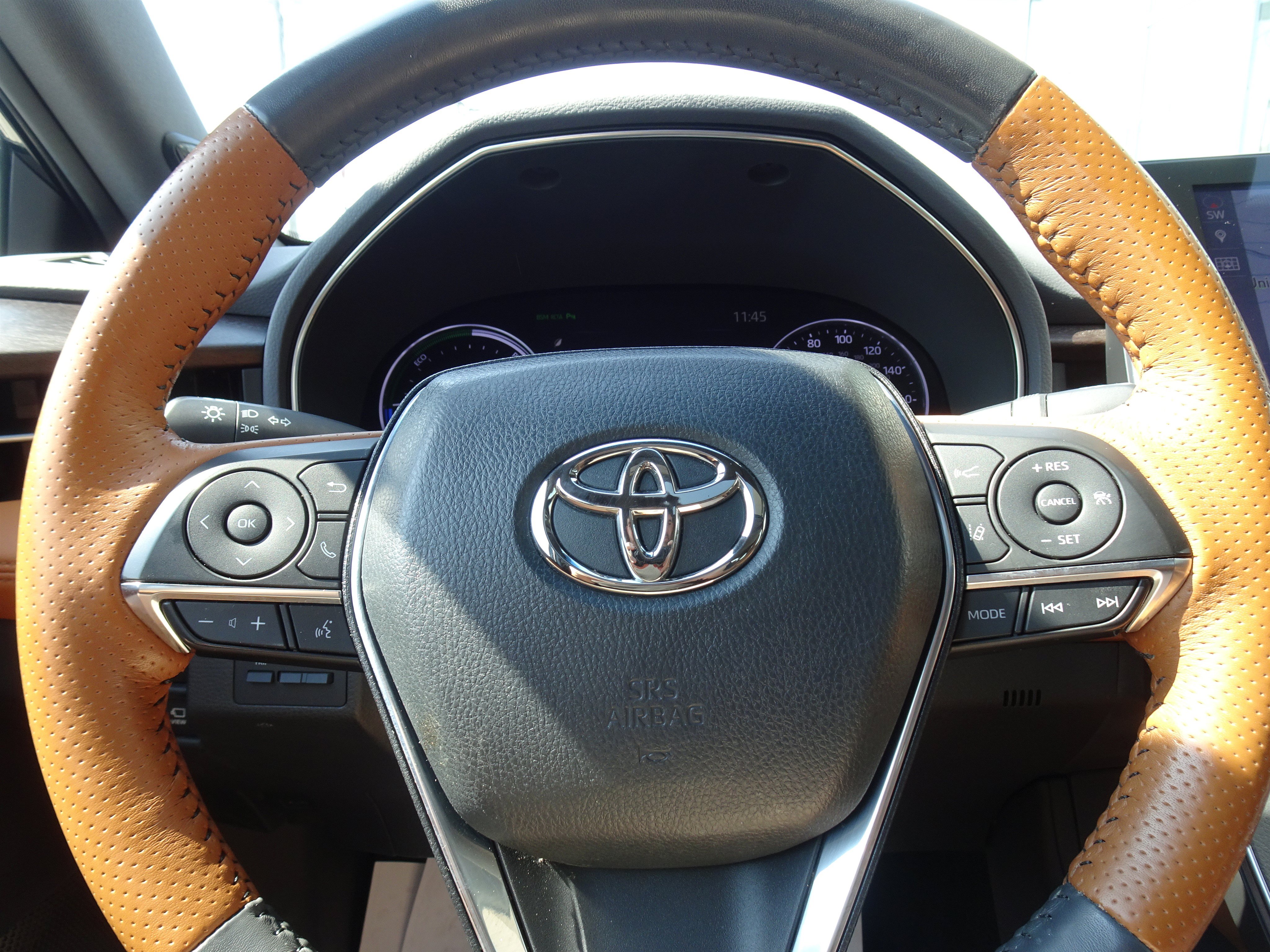 Used 2020 Toyota Avalon Limited w/ Advanced Safety Package FWD image 21