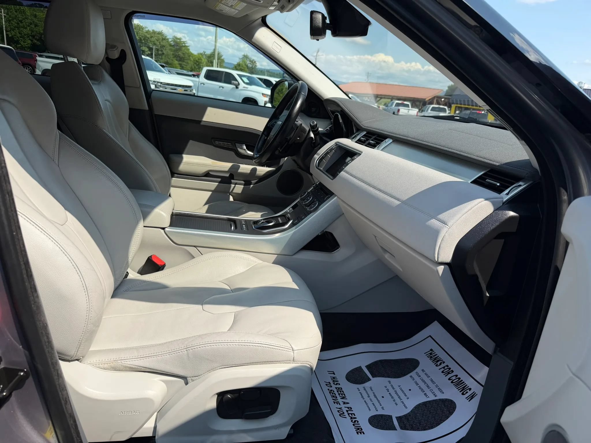 Used 2014 Land Rover Range Rover Evoque Pure Premium AWD/4WD image 12