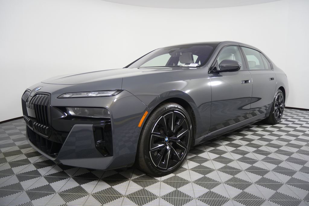 Certified 2023 BMW 760i xDrive w/ Executive Package image 7