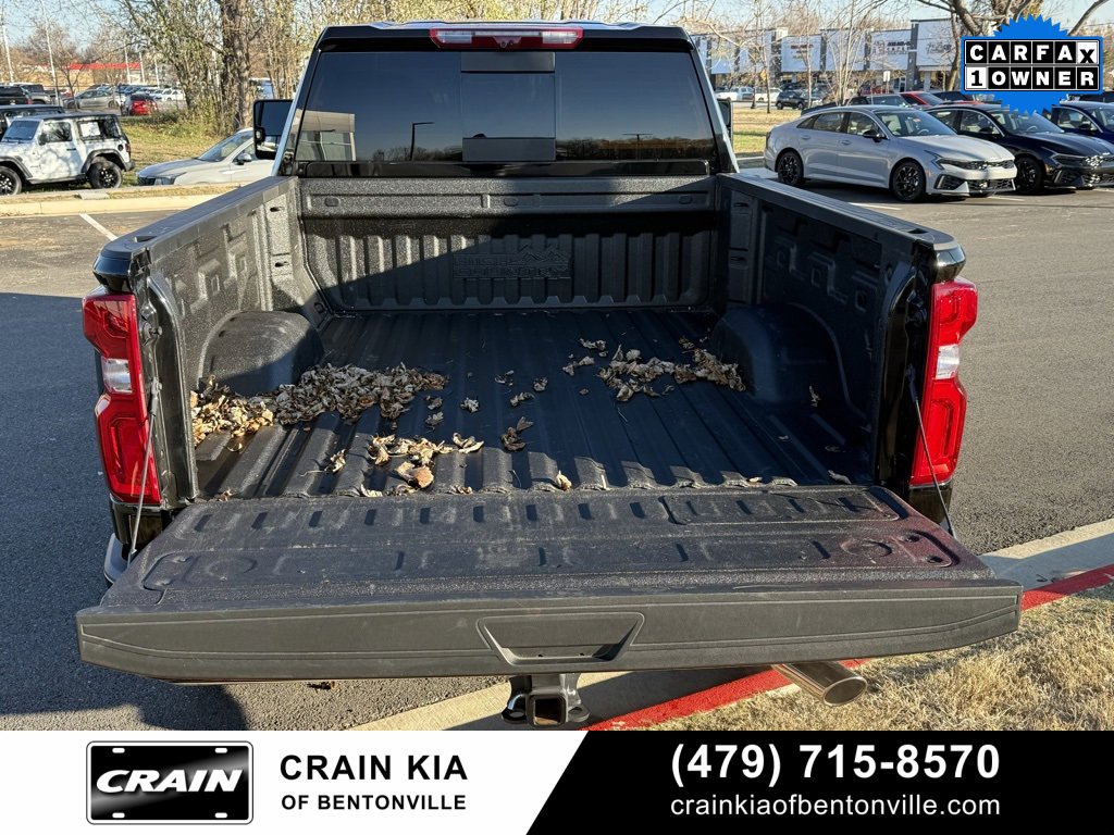 Used 2024 Chevrolet Silverado 2500 High Country w/ Midnight Edition image 7