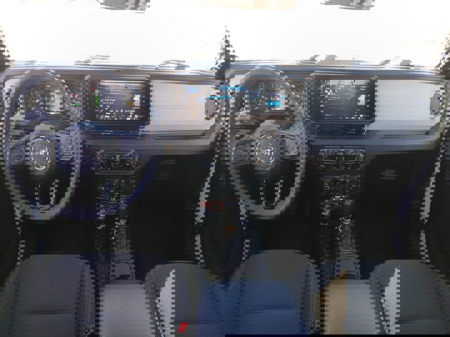 Used 2025 Jeep Wrangler Willys image 31