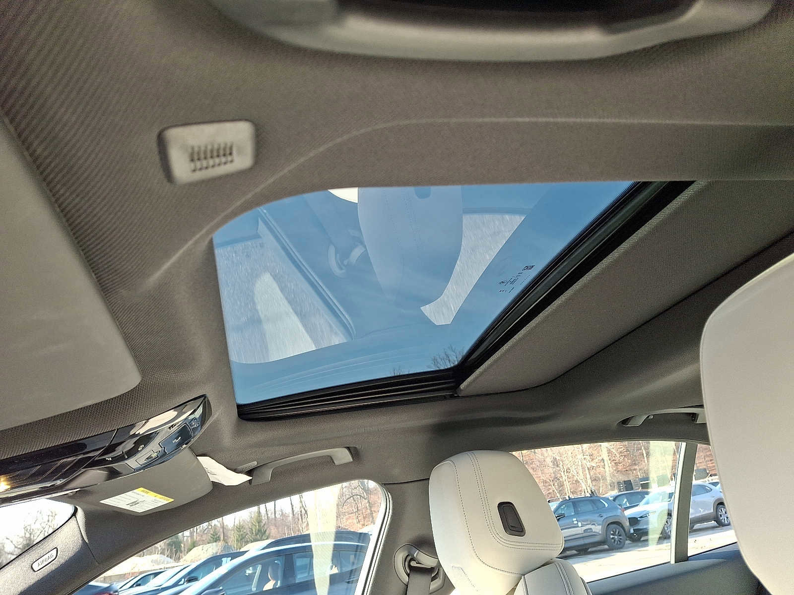 Used 2025 BMW i5 xDrive40 w/ M Sport Package image 14