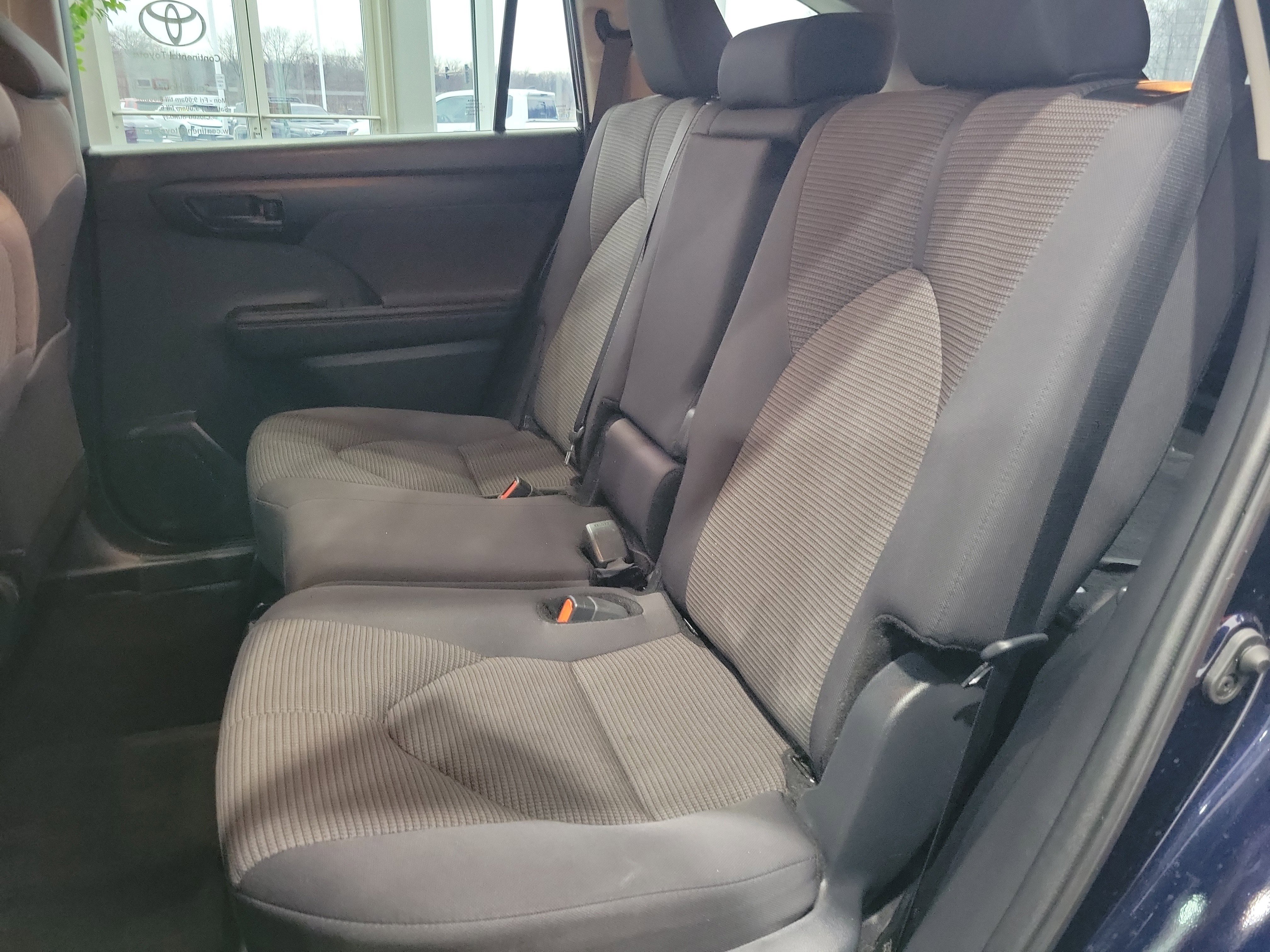 Certified 2025 Toyota Highlander LE image 10