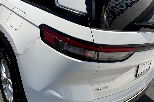 New 2025 Jeep Grand Cherokee Laredo X w/ Luxury Tech Group I image 12