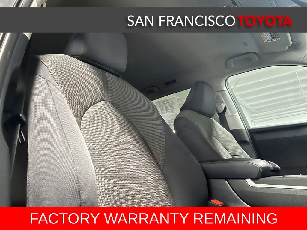 Used 2023 Toyota Highlander LE FWD image 19