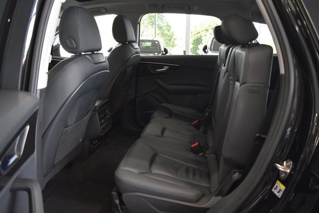 Used 2023 Audi Q7 3.0T Premium Plus AWD/4WD image 24