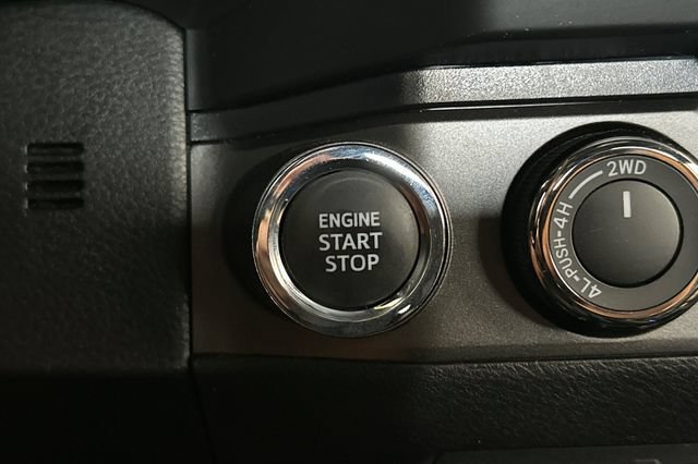 Certified 2023 Toyota Tacoma TRD Off-Road w/ Technology Package AWD/4WD image 26