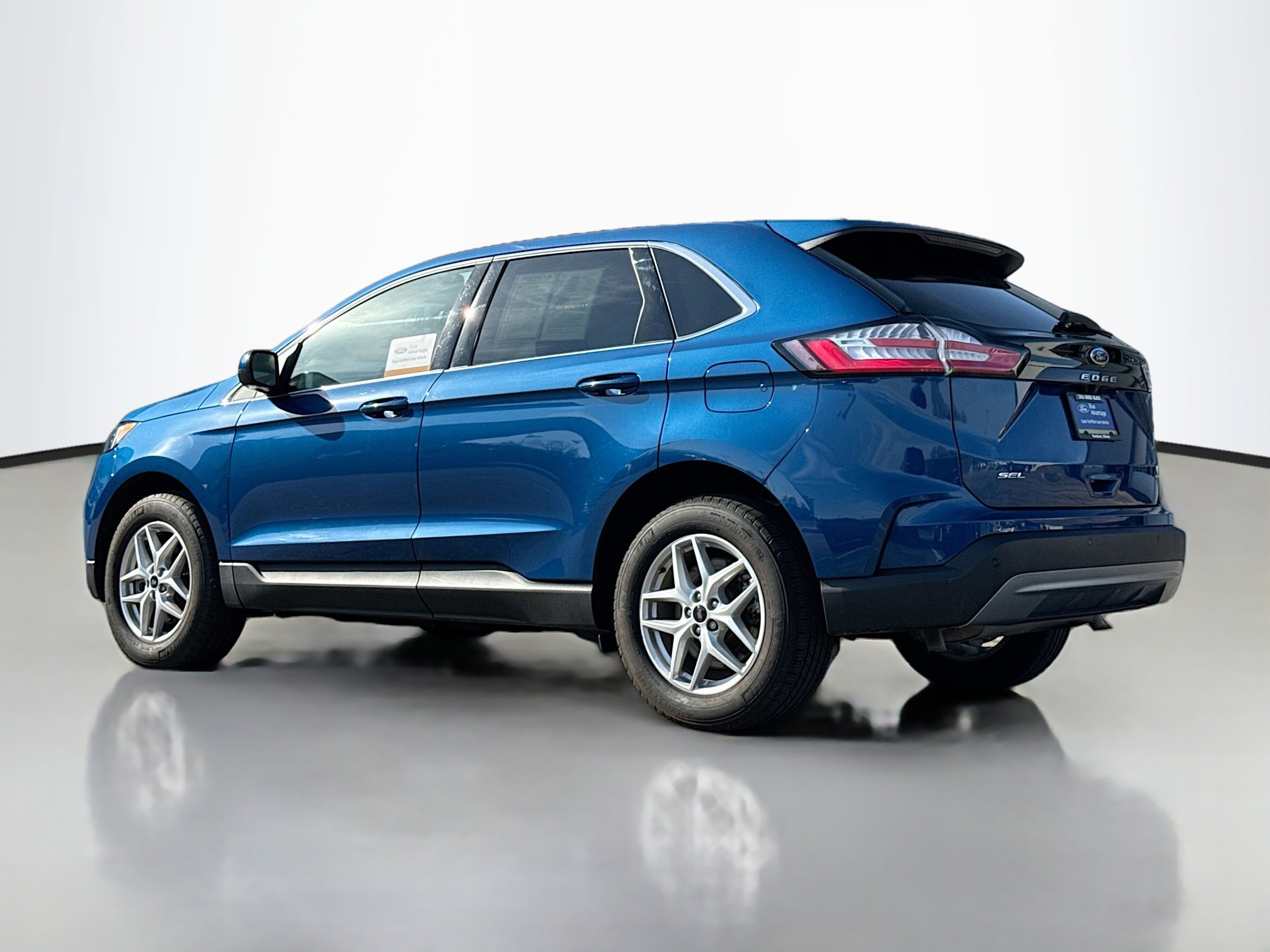 Certified 2024 Ford Edge SEL w/ Convenience Package AWD/4WD image 14